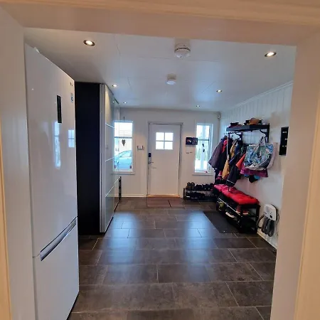 Private Room With Shared Kitchen, Bathroom And Tv Gjovik Exterior photo